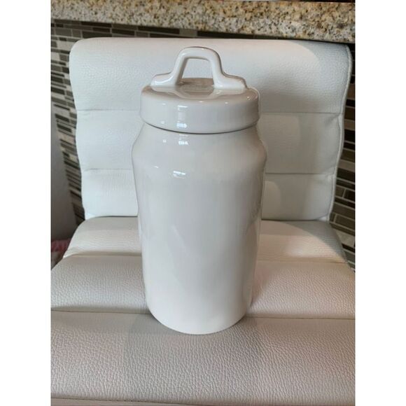 NWT Rae Dunn container - Picture 2 of 4